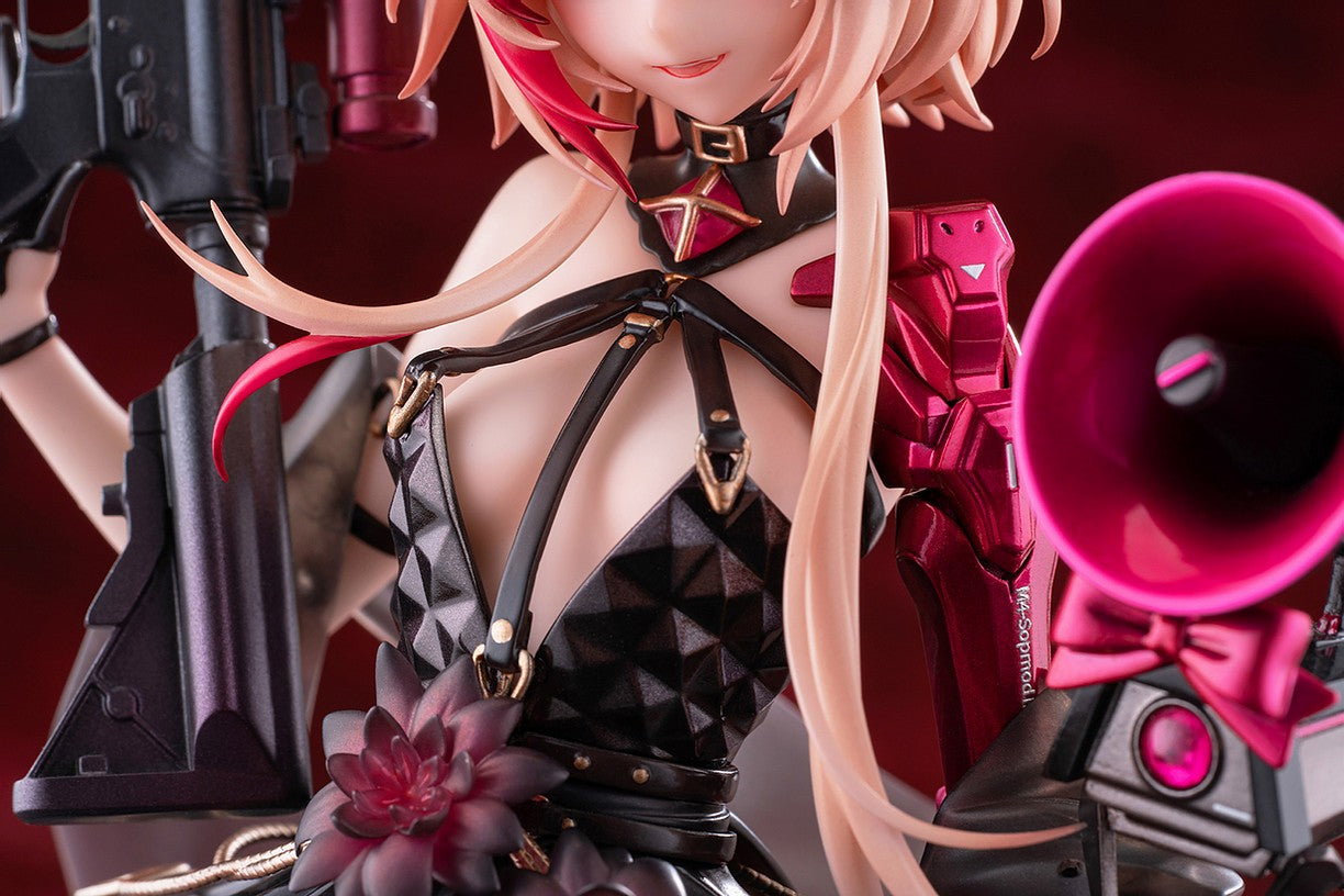 Girls' Frontline - M4 SOPMOD II Cocktail Drinking Party Cleaner Ver. 1/7 Figure (Hobby Max)